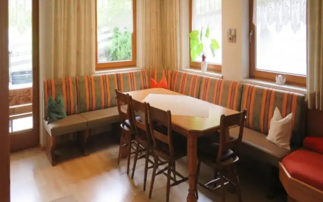 Holiday Home in Fugenberg Near Spieljochbahn