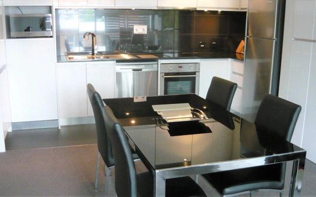 Kings Park Apartment 10