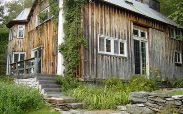 The Inn at Woodchuck Hill Farm