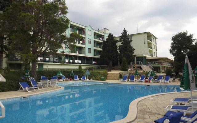 Hotel Silver - All Inclusive & Free Parking