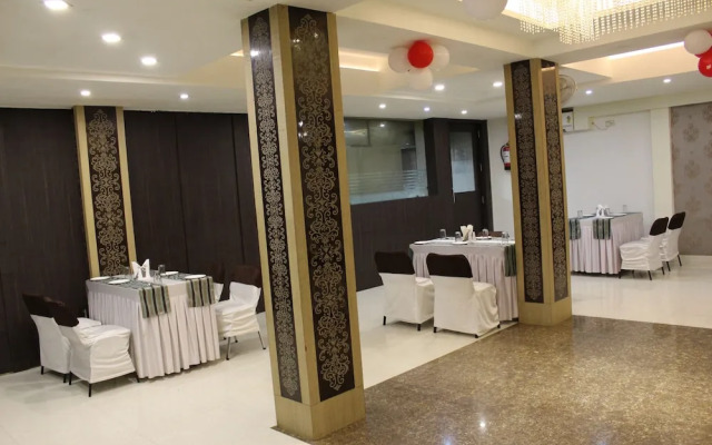 Hotel Samrat