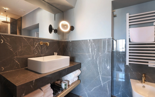 Big Apartment In Piazza Duomo (Very Central!)