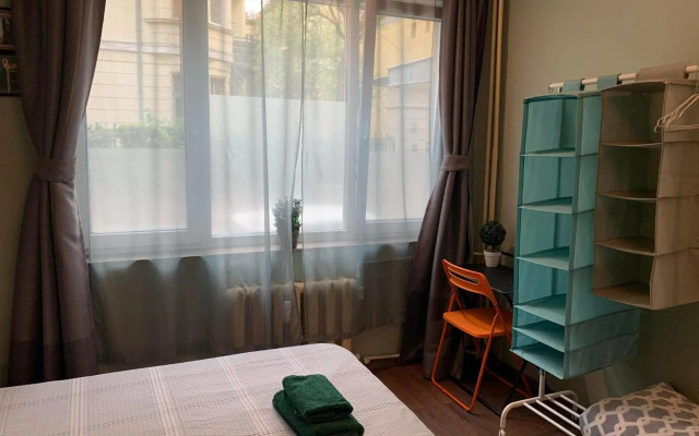 Exceptional Refurnished Studio TOP Location