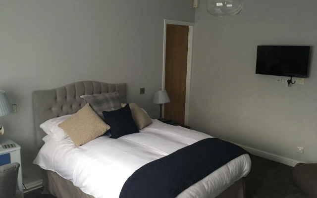 The Bluebell Inn and Lodge