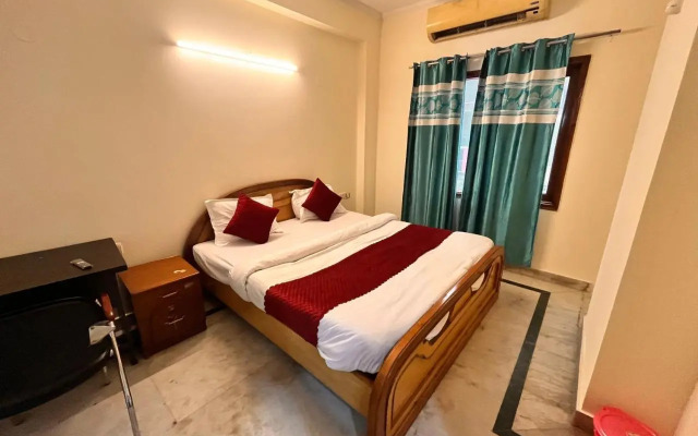 OYO Rooms 786 Old Gurgaon
