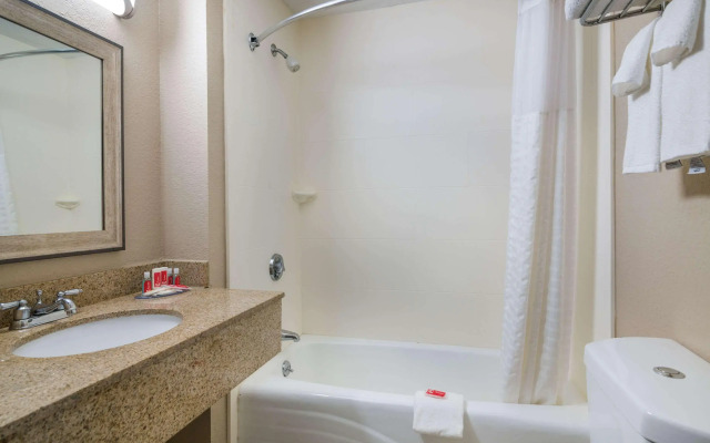 Econo Lodge Boston-Malden