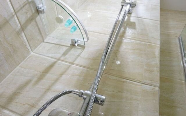 Cardinal Lucky Star Hotel