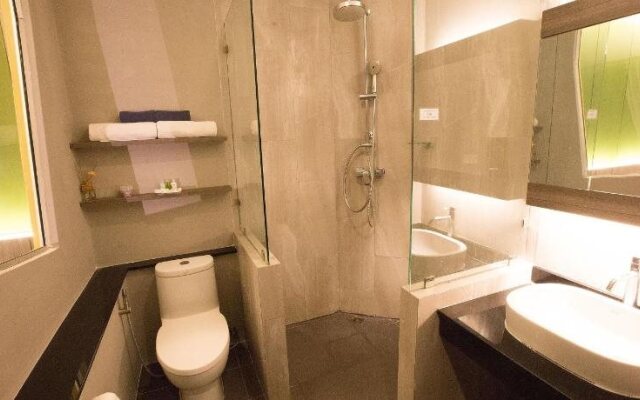 Lantana Pattaya Hotel & Resort by Zen Rooms