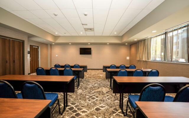 Hampton Inn & Suites Aurora South Denver