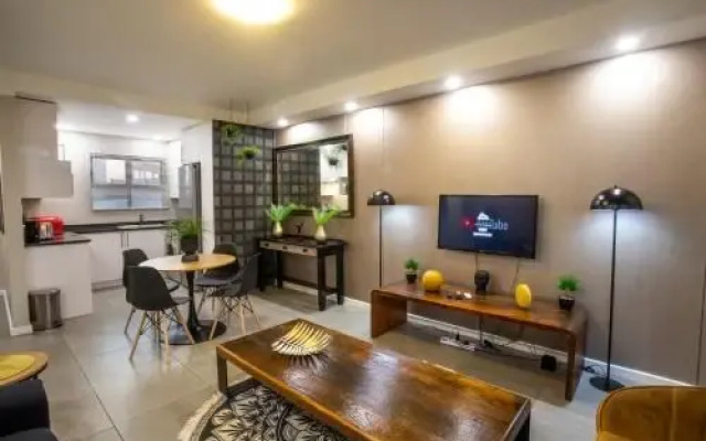 uSHAKA WATERFRONT - SUPERB STUDIO SERENITY