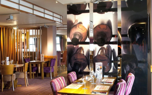 Premier Inn Glasgow Newton Mearns - M77 J4