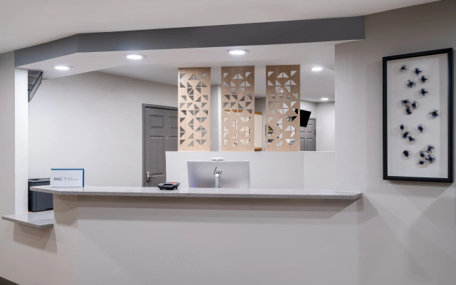 Candlewood Suites Rockford by IHG