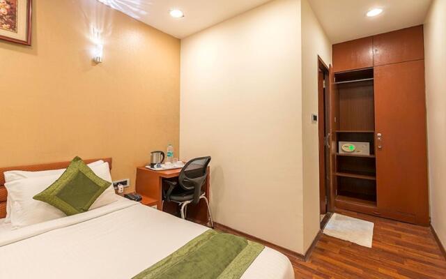 OYO Flagship 479 Royapettah