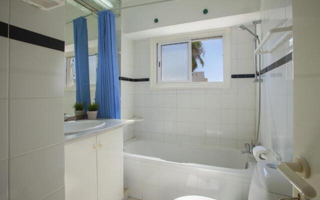 Protaras Holiday Suite Annie