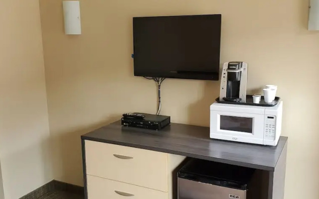 Falcon Motel Brossard