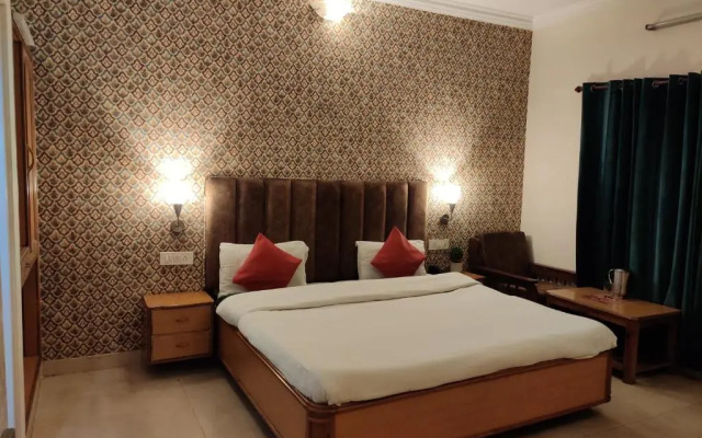 Hotel Royal Dream by OYO Rooms
