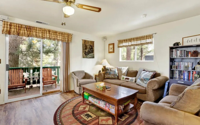 Green Squirrel Chateau #2484