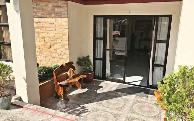 Susana's Room for Rent