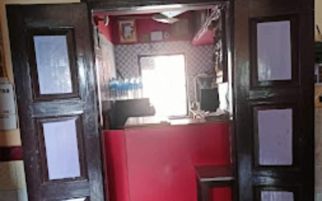 Goroomgo Central Guest House Agartala
