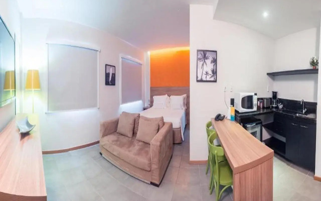 Malibu Plaza Hotel