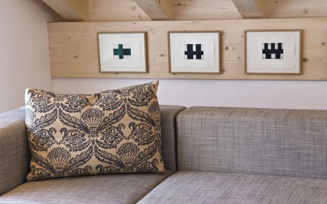 Chalet Altesse Serviced Apartments