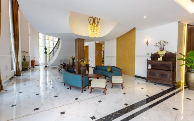 White Lotus Hue Hotel