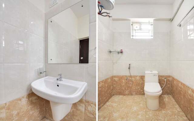 OYO 49087 SG Comforts