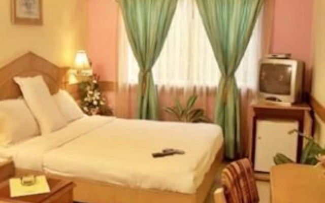 Hotel Nandhini St. Mark's Road