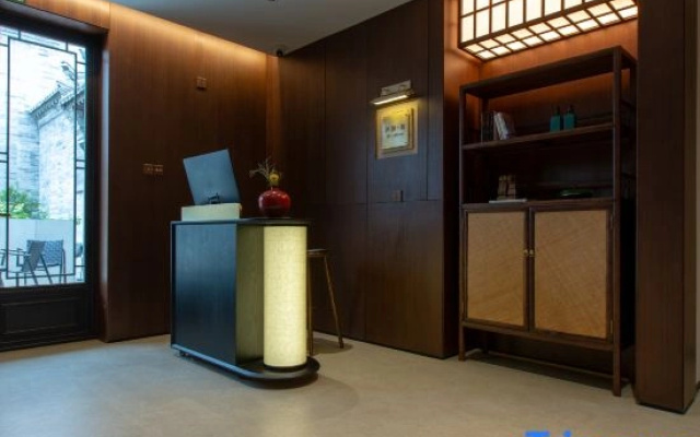 Mulan Residence (original designer homestay in the ancient city)