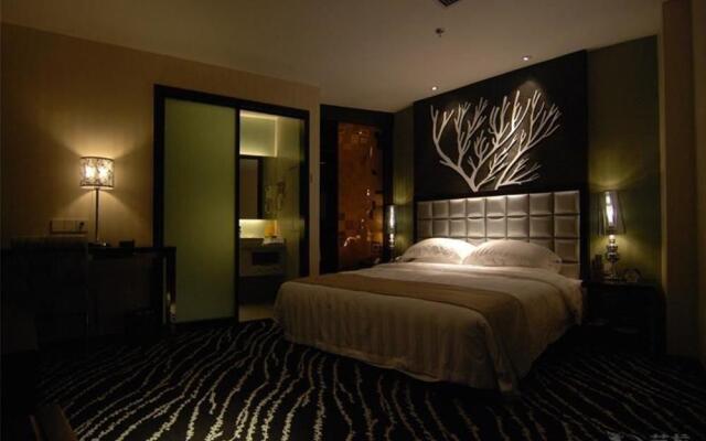 Kunming Long Way Hotel