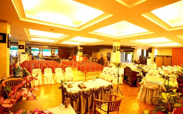Candiview Hotel