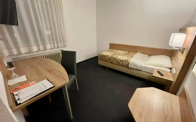 LILTON Hotel Zuffenhausen