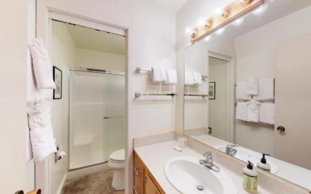 Creekside at Kingswood