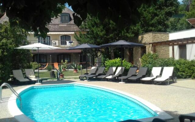 Adler Hotel s tterem