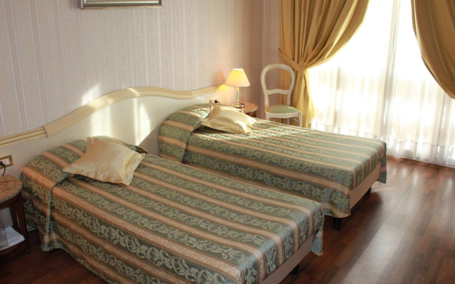Hotel President