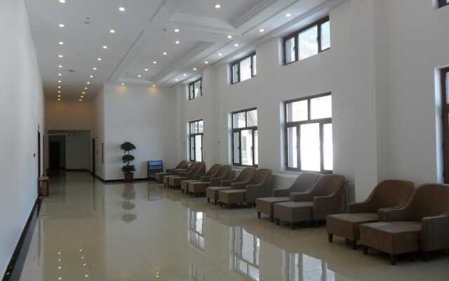 Yabuli Ski Resort National Alpine Ski Training Base Hotel