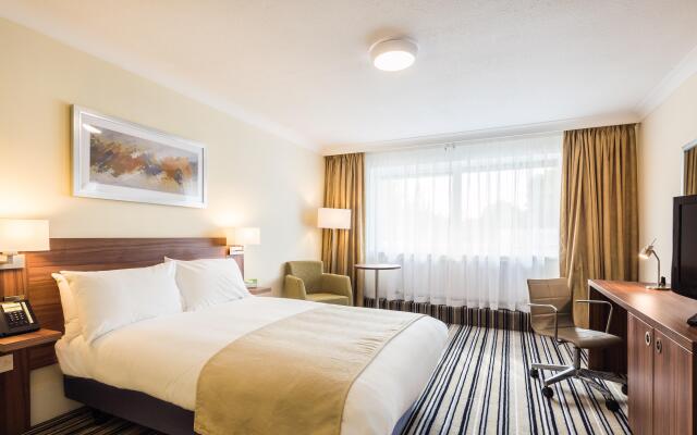 Holiday Inn Reading West by IHG