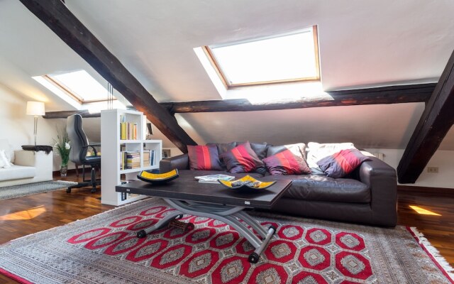 Penthouse Via Caradosso