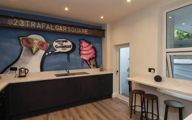 23 Trafalgar Square