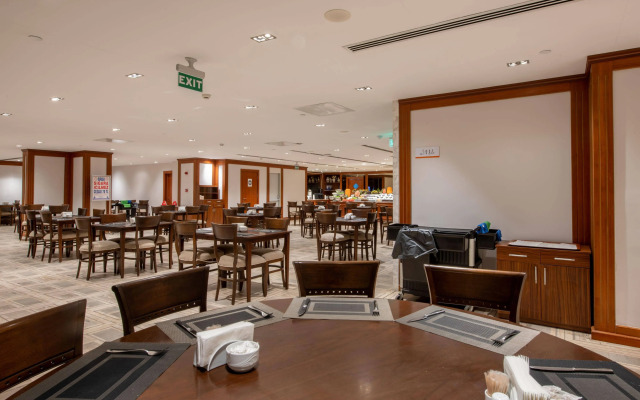 Nova Plaza Crystal Hotel