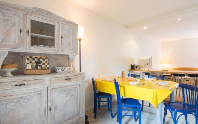 Holiday Home Petit Acacia