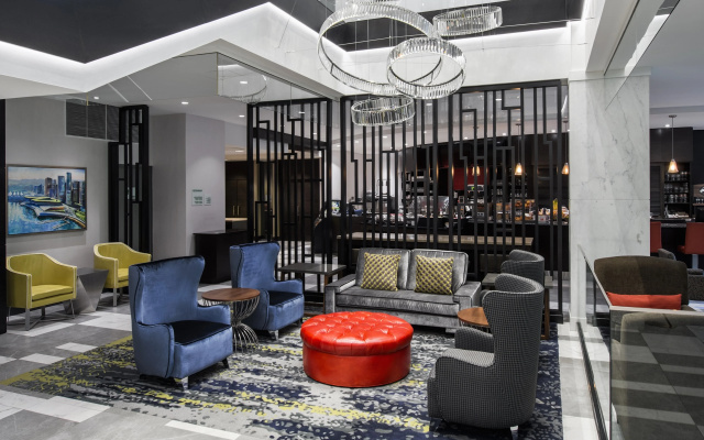 Holiday Inn & Suites Vancouver Downtown by IHG - Image 2