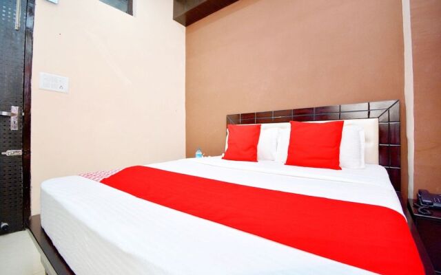 Oyo 42945 Surya Hotel