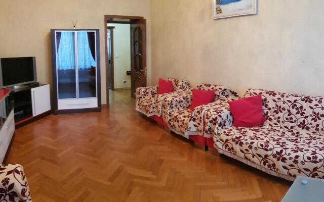 Deluxe Formula Apartment on Nizami Street