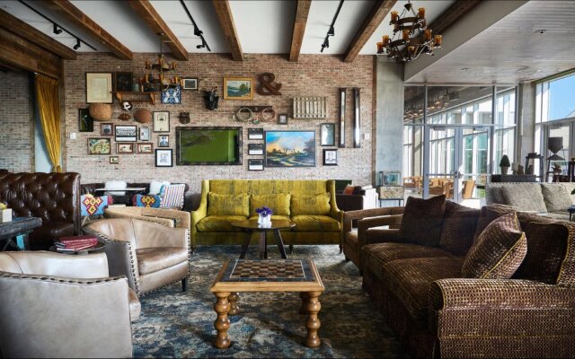 The Stella Hotel, Autograph Collection