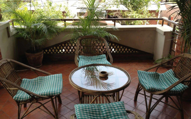 Vardan Resort n' Apartment