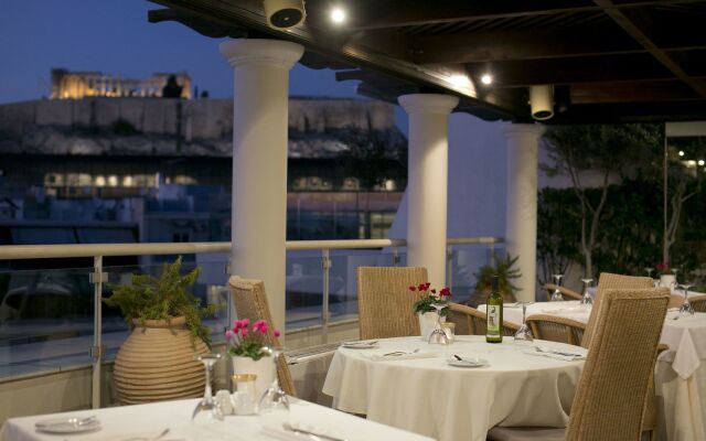 Hera Hotel