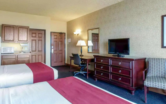 Shoreline Inn & Conference Center, Ascend Collection