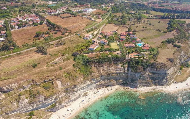 Le Playe Village