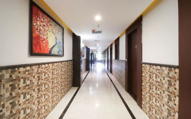 Oyo 60162 City Club And Hotels